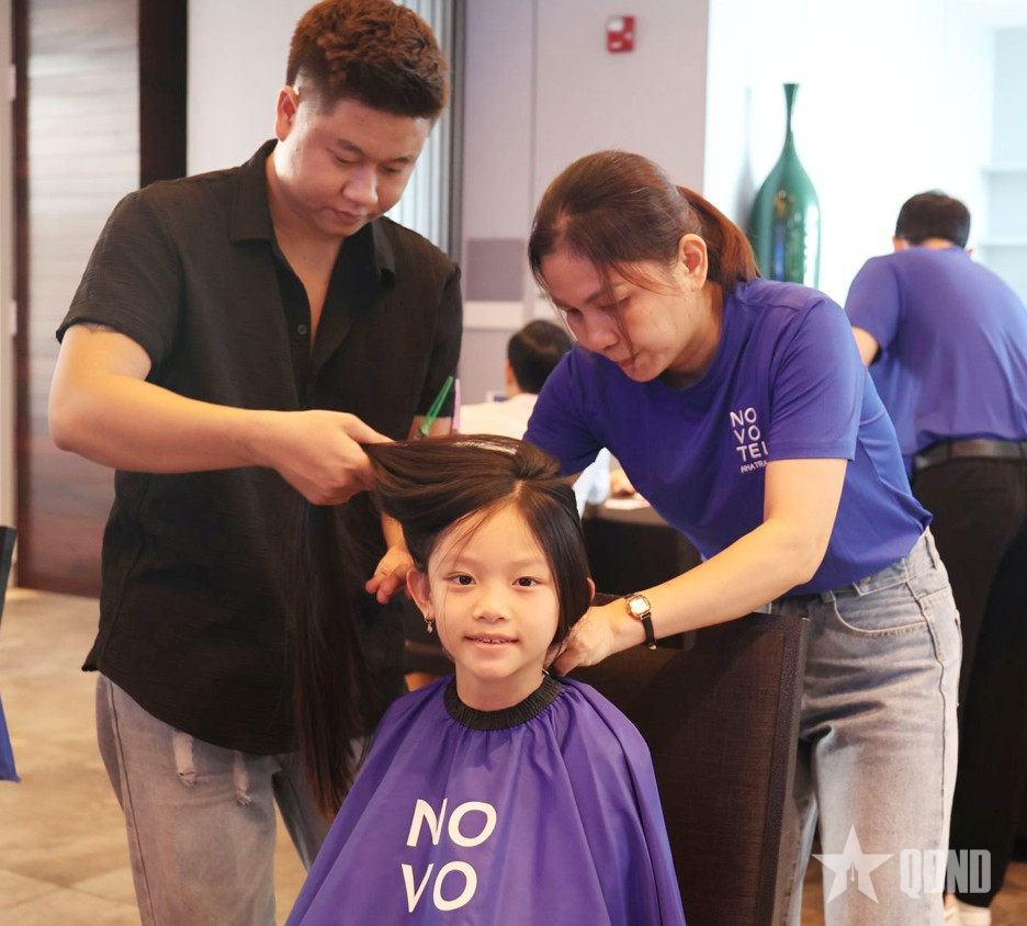 Suối tóc yêu thương nối dài sự sống